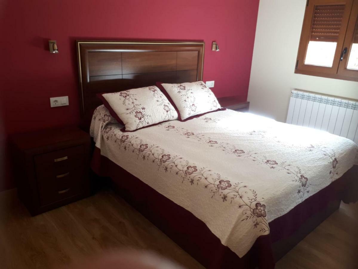 Apartamentos Camino Santo Toribio Mieses Екстер'єр фото